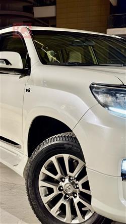 تۆیۆتا لاندكروزر پرادۆ